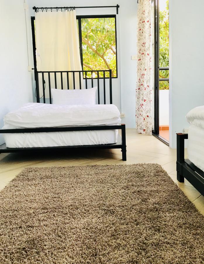 Niitra Hostel Ban Khlong Nang Li Bagian luar foto